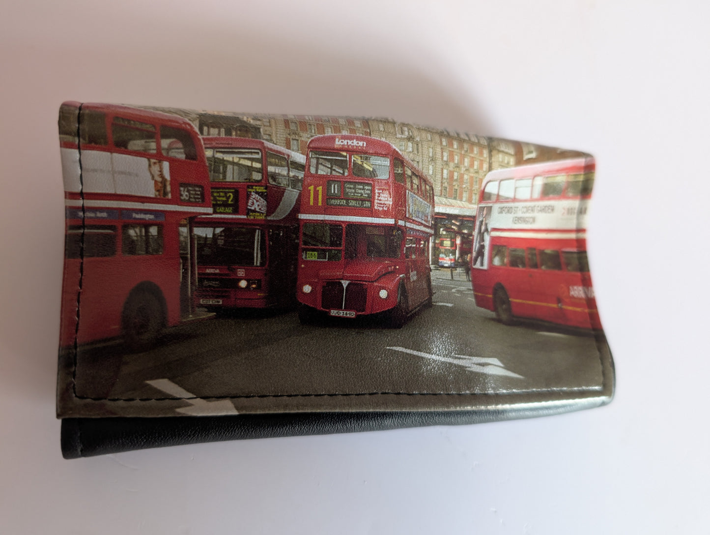 High Quality Faux Leather Tobacco Pouch Featuring London / UK Designs