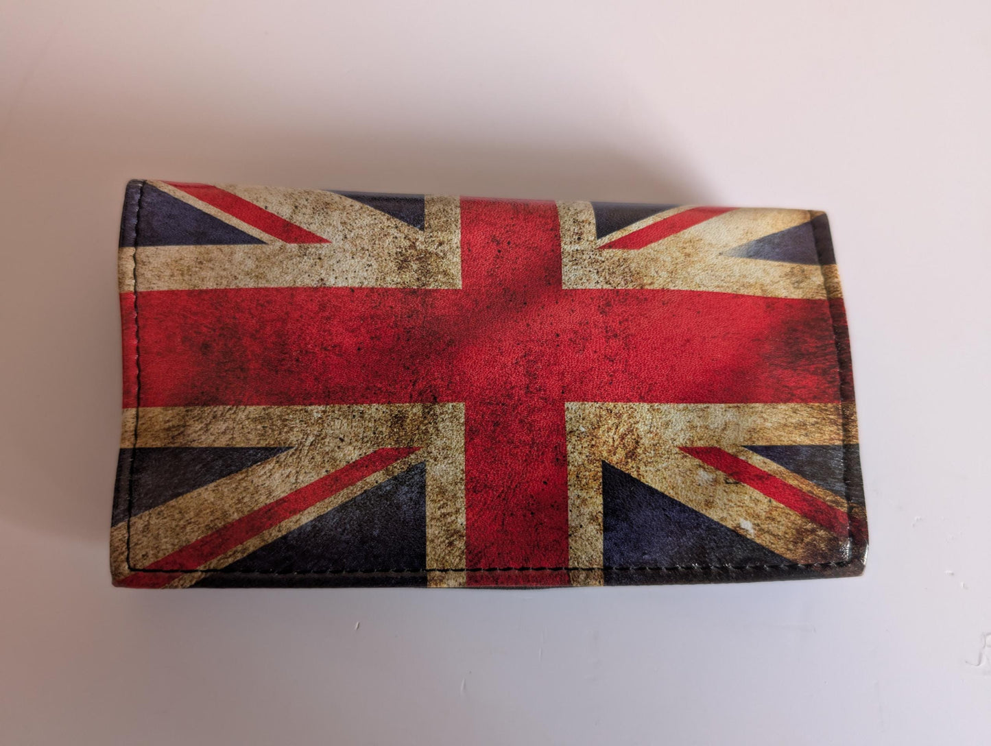 High Quality Faux Leather Tobacco Pouch Featuring London / UK Designs